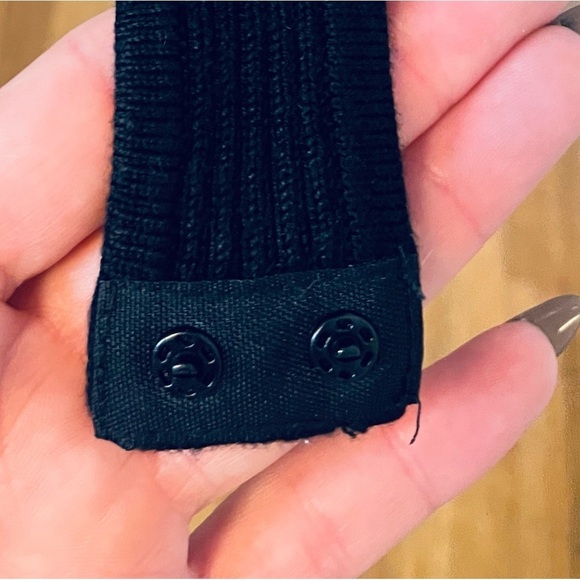 SO Sleeveless Sweater Bodysuit | Juniors - Picture 5 of 12